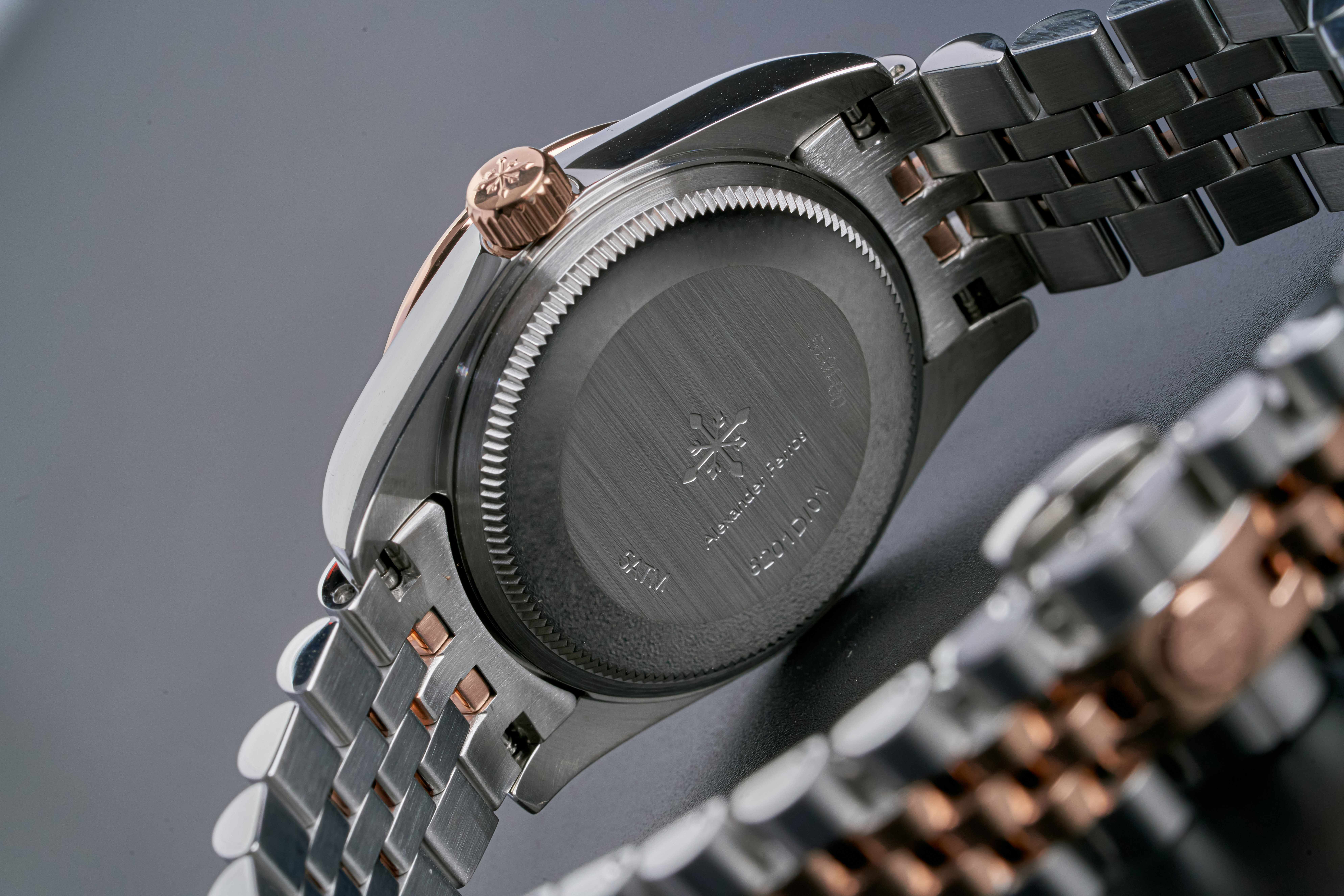 Những dịp nên tặng đồng hồ đeo tay?