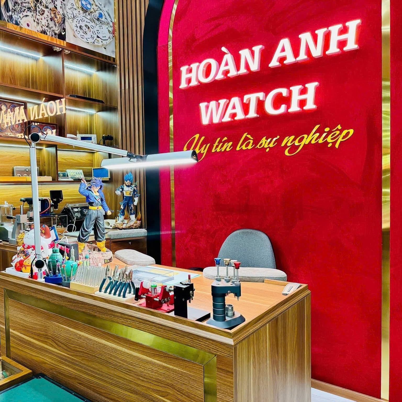 Dong-ho-hoan-anh-ben-trong.jpg