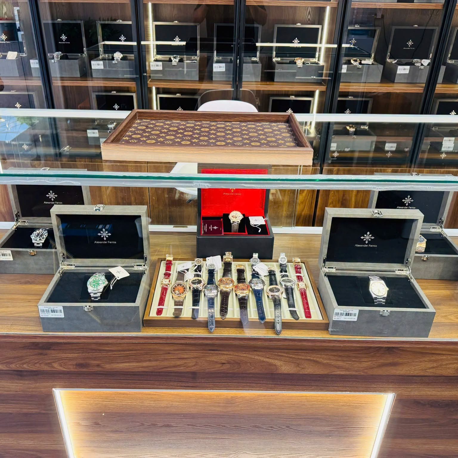 The-Time-Store-showroom-2.jpg