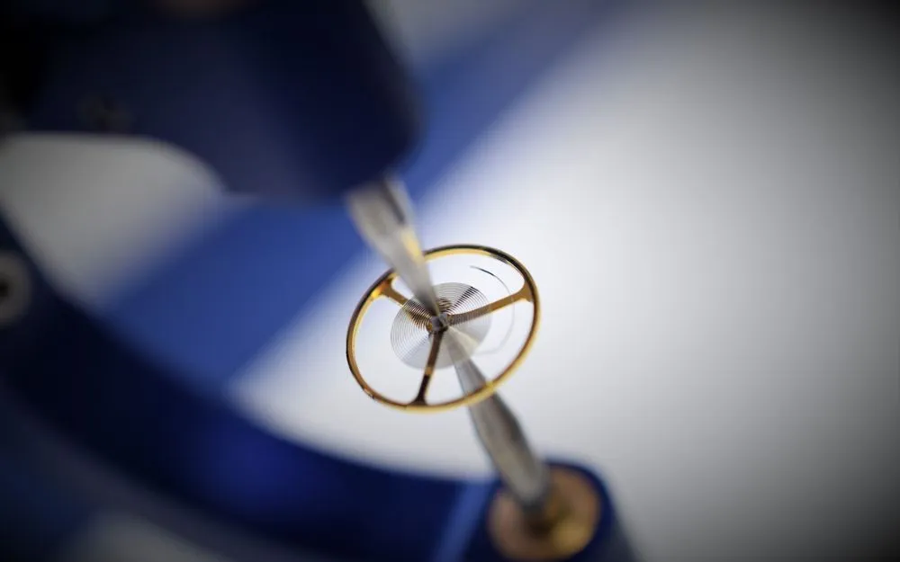 Một số loại dây tóc đồng hồ cơ phổ biến hiện nay