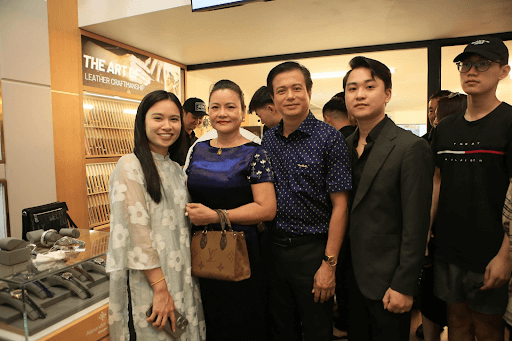 Diễn viên Bá Anh tại sự kiện khai trương Alexander Ferros