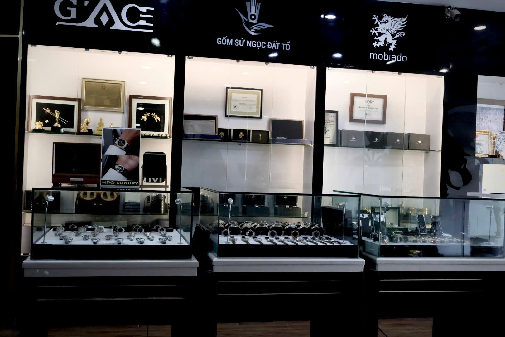 hpc-luxury-phu-tho-showroom-2.jpg