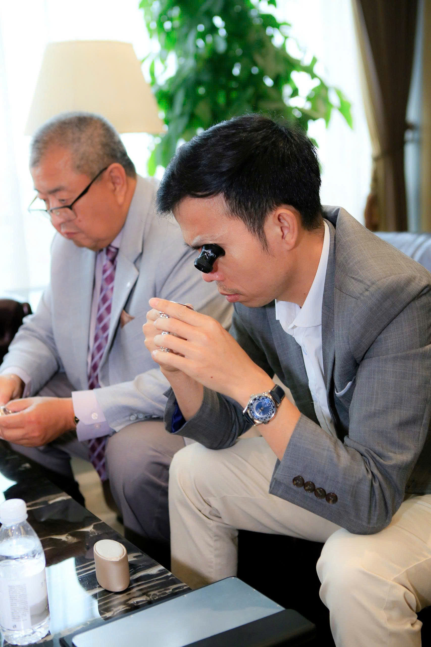 Giá trị con người và thời gian quyết định tất cả