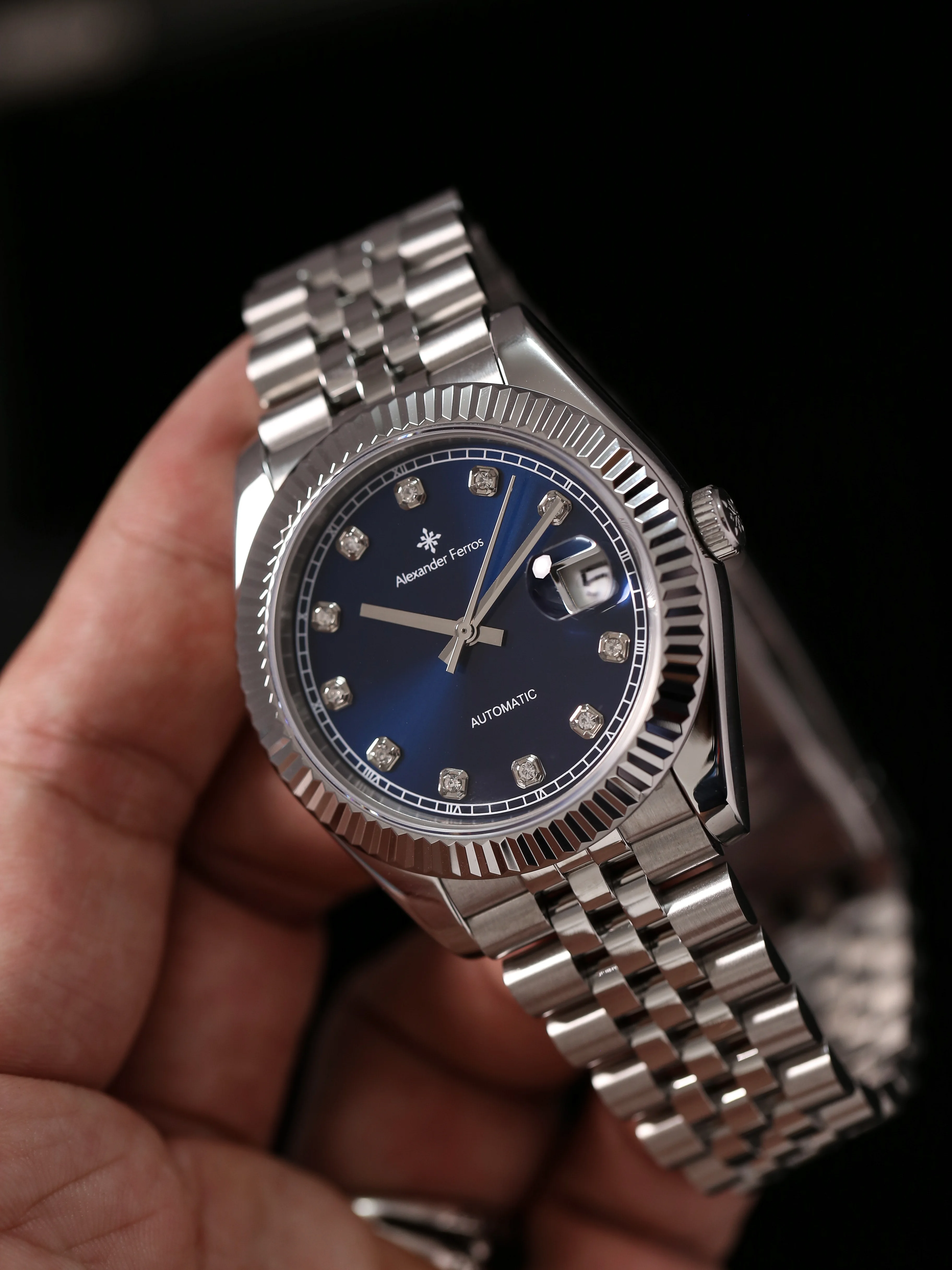 dong-ho-nam-tay-nho-dang-cap-4