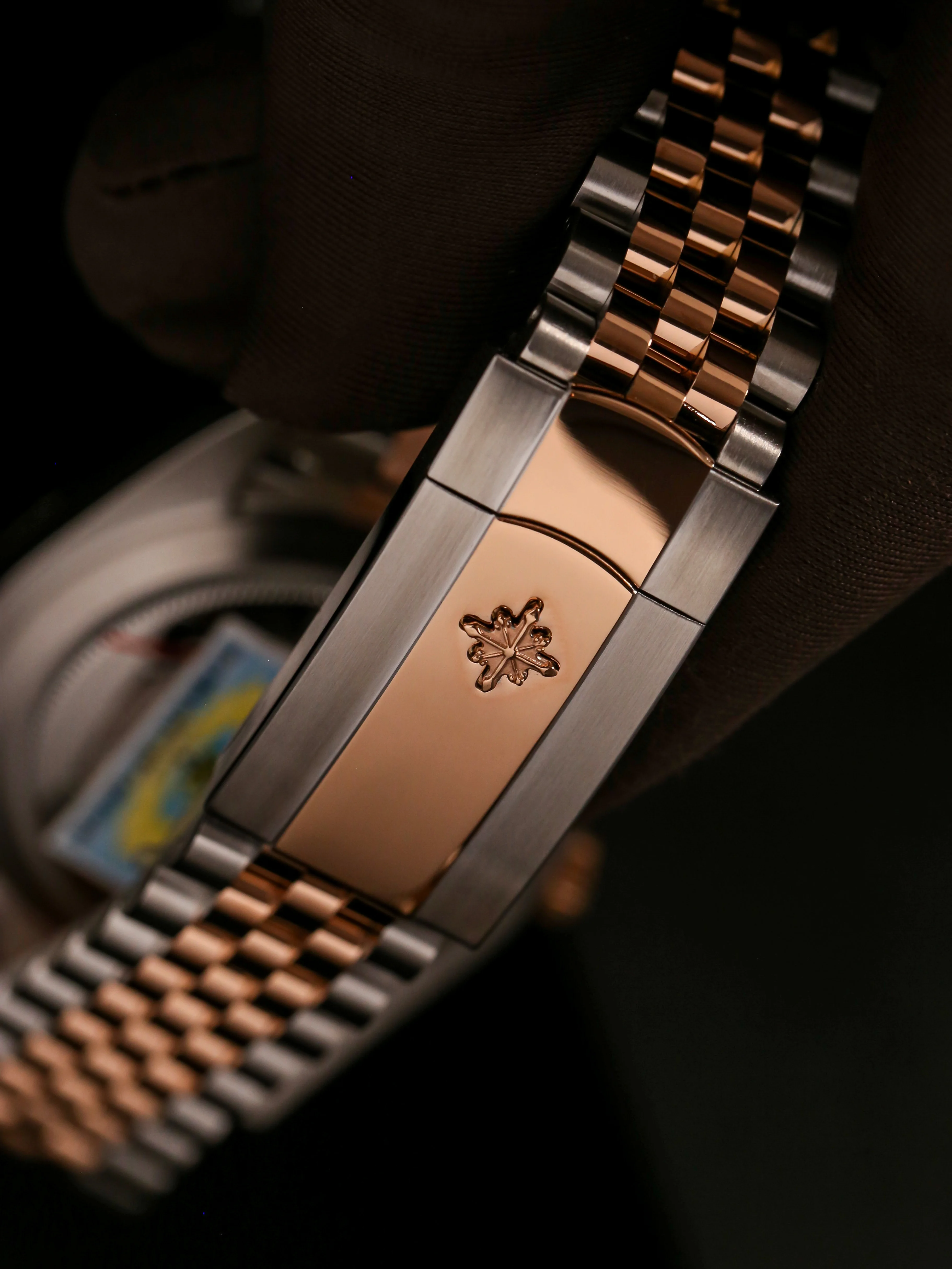 Kiểm tra đồng hồ chính hãng